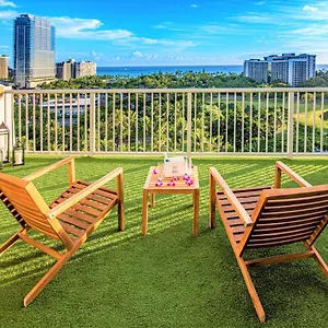 La Croix 4*, Honolulu Stati Uniti