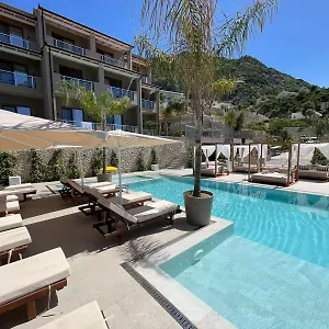 Hotel Amare, Palase